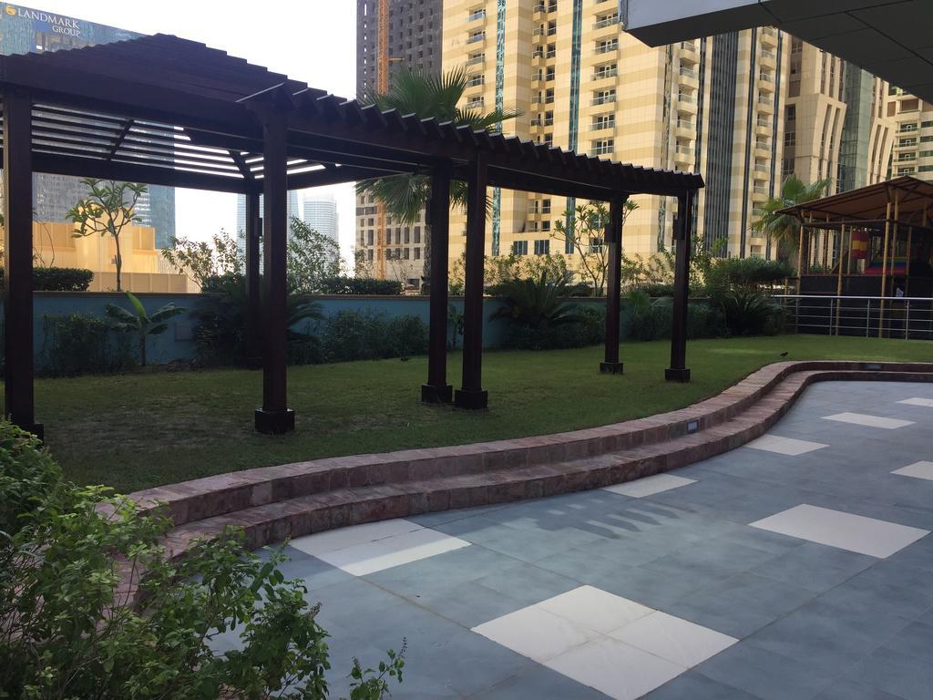 Espace Holiday Homes - Ocean Heights 14 Dubai Ngoại thất bức ảnh